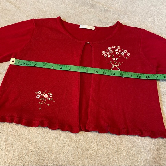 Red Floral Embroidered Cardigan - Picture 6 of 8